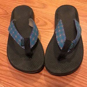Chaco flip flops.